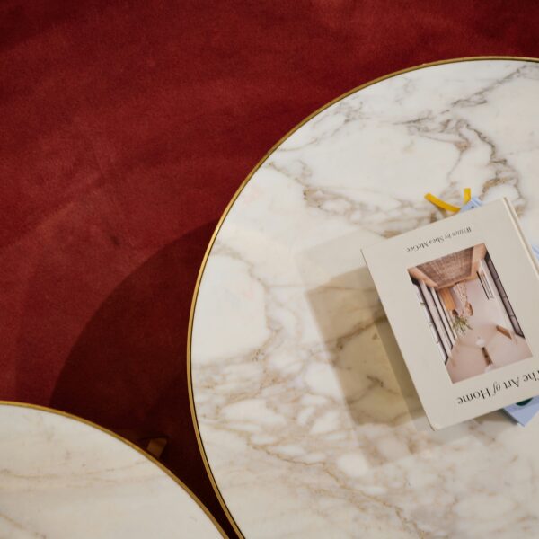 neon wang 7j7abicx9q0 unsplash